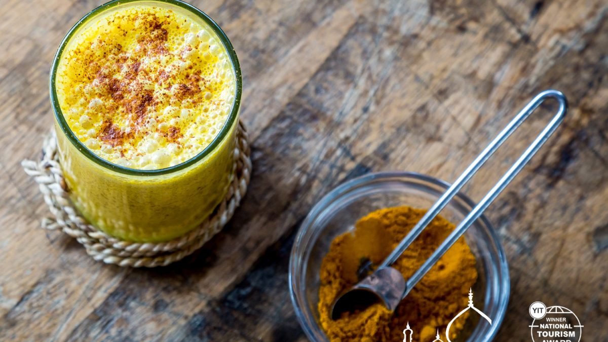 Turmeric milk recipe (haldi doodh)